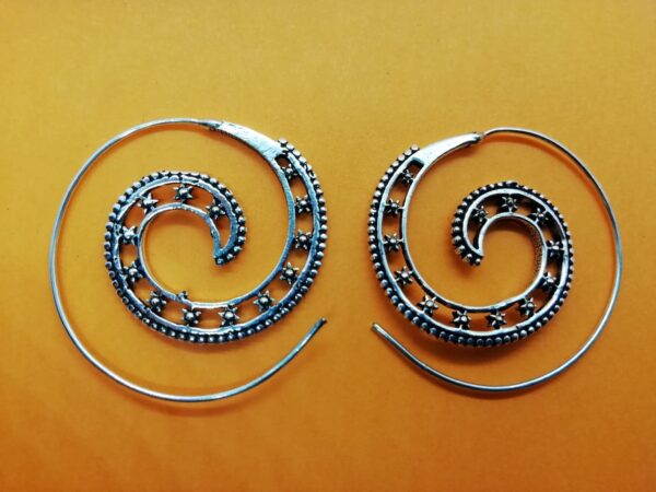 Boucles d'oreilles spirale shanti shanti.fr1