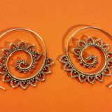 Boucles d'oreilles spirale shanti shanti.fr1